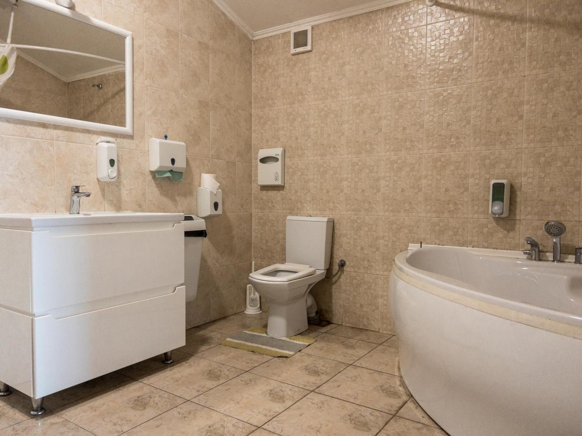 Орк "Блісс" Hotel Rivne Room photo